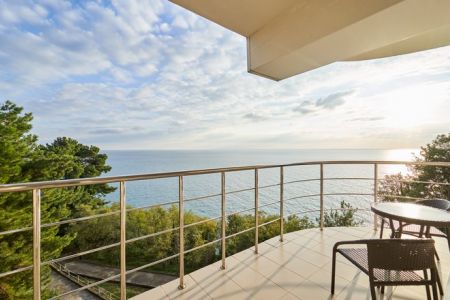 Люкс 2-местный 2-комнатный (корпус 4)